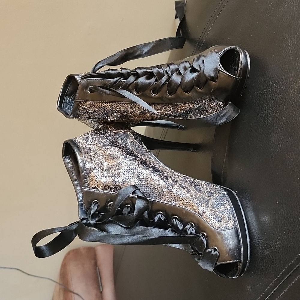 Stuart Weitzman Booties